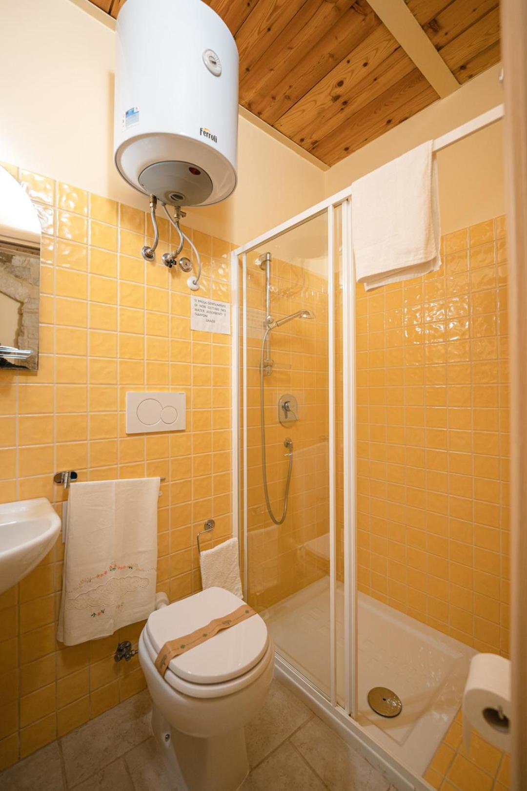 Hotel La Piccola Torre Bisceglie Habitación foto